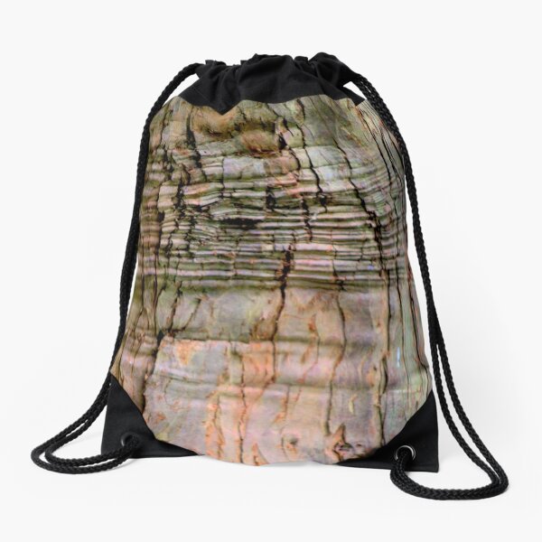 Yew tree bark texture Drawstring Bag