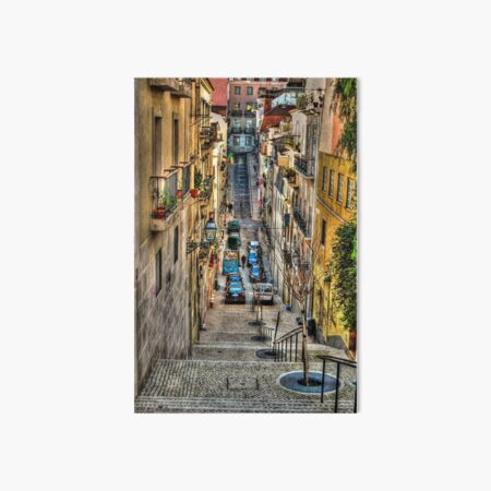 Artikel-Vorschau von Lissabon Portugal Stadt Straßen, designt und verkauft von MindChirp.