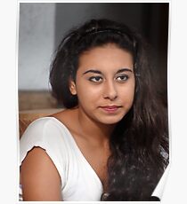 Unknown Beauty II - Belleza Desconocida Poster