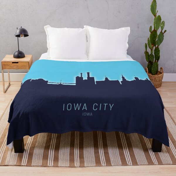 Artikelvorschau, Iowa City Iowa Skyline entworfen und verkauft von ArtPrints.
