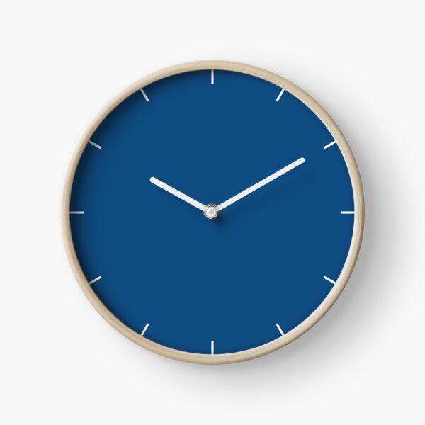 Classic Blue 19-4052 TCX | Pantone Color of the Year 2020 | Pantone | Color Trends | New York and London | Solid Color | Fashion Colors | Clock