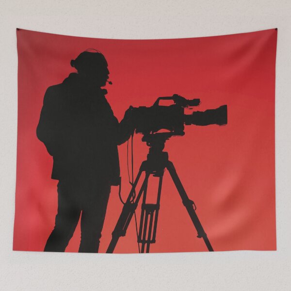 Aperçu de l'œuvre Caméraman Silhouette sur fond rouge créée et vendue par dudethecreator.
