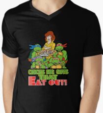Chicks Dig Guys That Eat Out Men's V-Neck T-Shirt