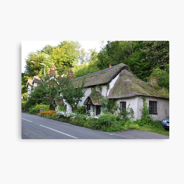 English Cottage Canvas Print