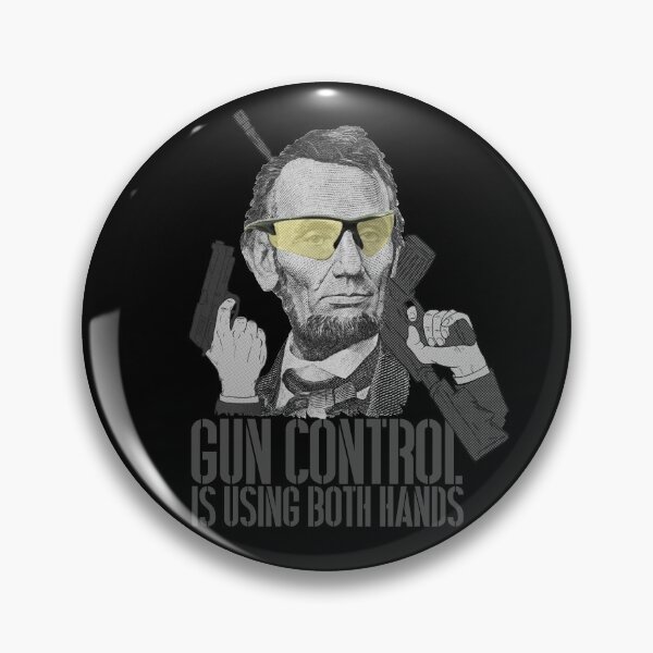 Artikelvorschau, Waffenkontrolle verwendet beide Hände Abraham Lincoln Funny Gun Shirt Gear entworfen und verkauft von DynamicDesign.