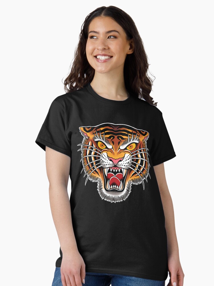 Thumbnail 1 von 7, Classic T-Shirt, Tigerkopf Tattoo Design designt und verkauft von SevenRelics.