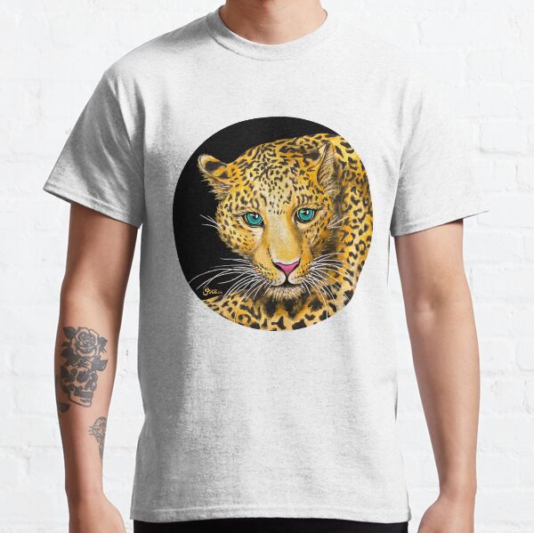 Young Leopard - Shee Endangered Retro Animals Classic T-Shirt