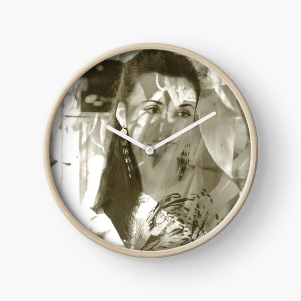 Mercado Jasmine Clock