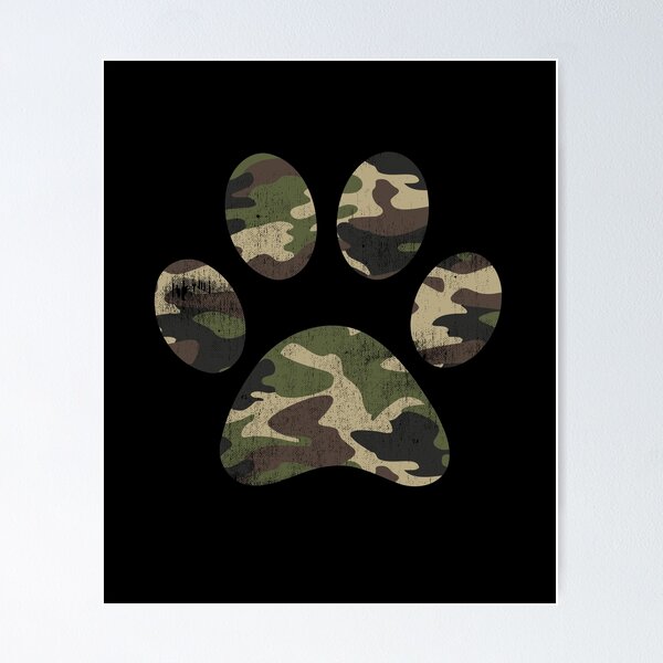 Artikel-Vorschau von Vintage Camouflage Hundepfotenabdruck, designt und verkauft von DSweethearts.