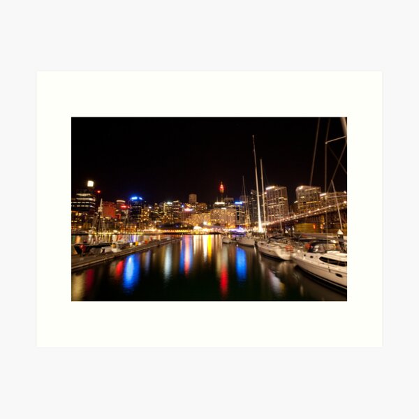Aperçu de l'œuvre Nightlights of Darling Harbour Sydney NSW créée et vendue par MiImages.