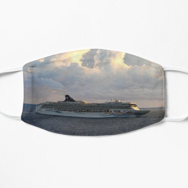 Norwegian Spirit underway in the Caribbean. Flat Mask