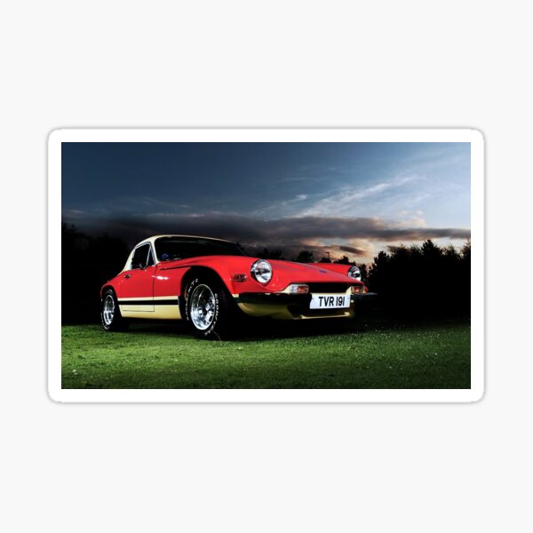 TVR UK Graffiti Style Ovale 100mm retro voiture classique ou autocollant casque Griffith et