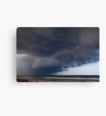 Heavy clouds Canvas Print