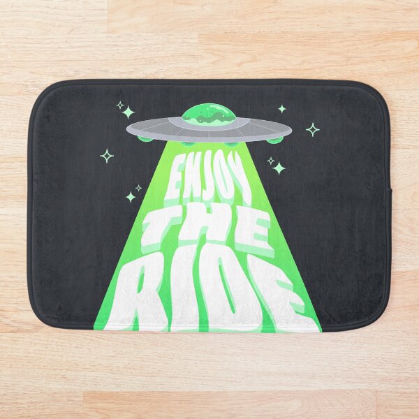 Aperçu de l'œuvre  Conception de vaisseau spatial OVNI. Inspiré par Rick et Morty créée et vendue par ciderdesign.