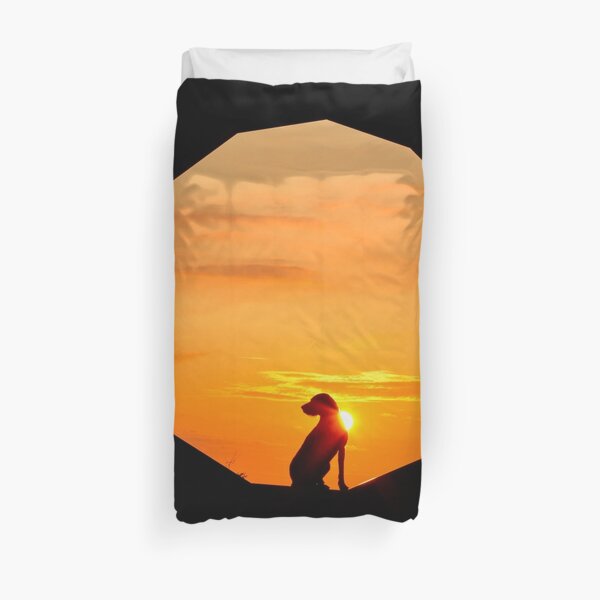 German Wirehaired Pointer in Heavens Gate, Longleat, Wiltshire Duvet Cover
