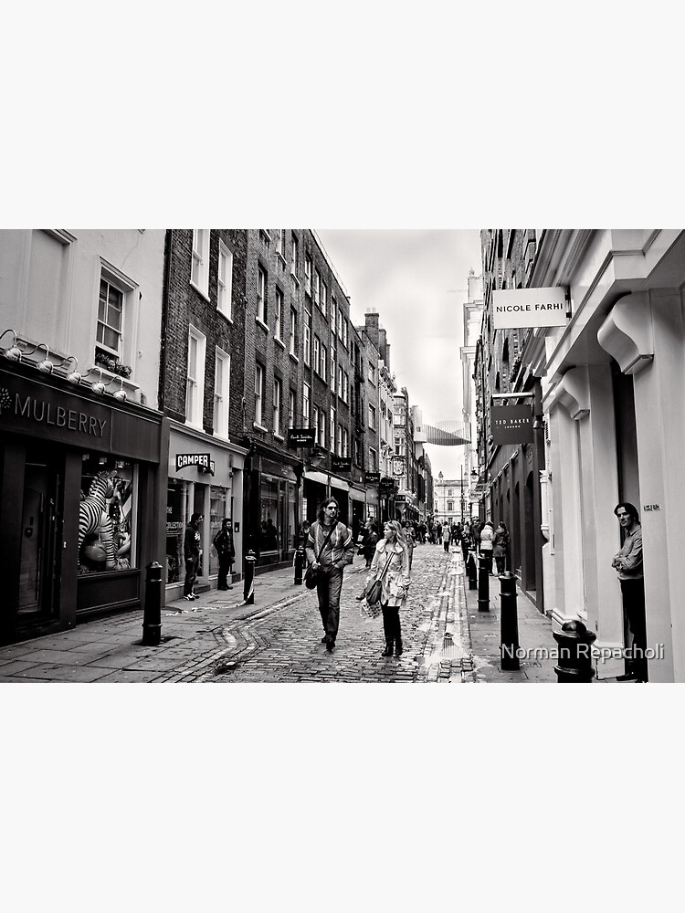 An afternoon shopping in London - Britain by keystone