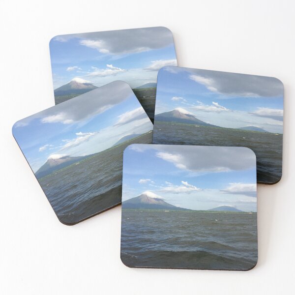 Aperçu de l'œuvre Île d'Ometepe créée et vendue par ColibriDesigns.