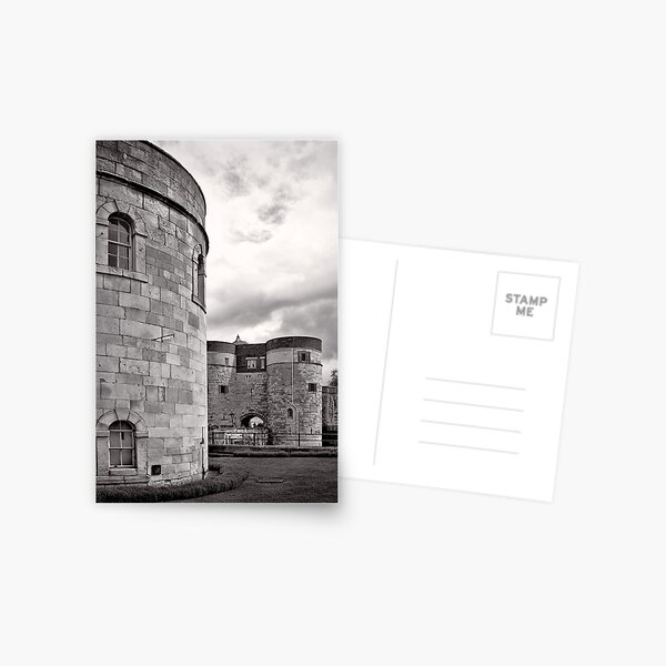 An imposing tower - London - Britain Postcard