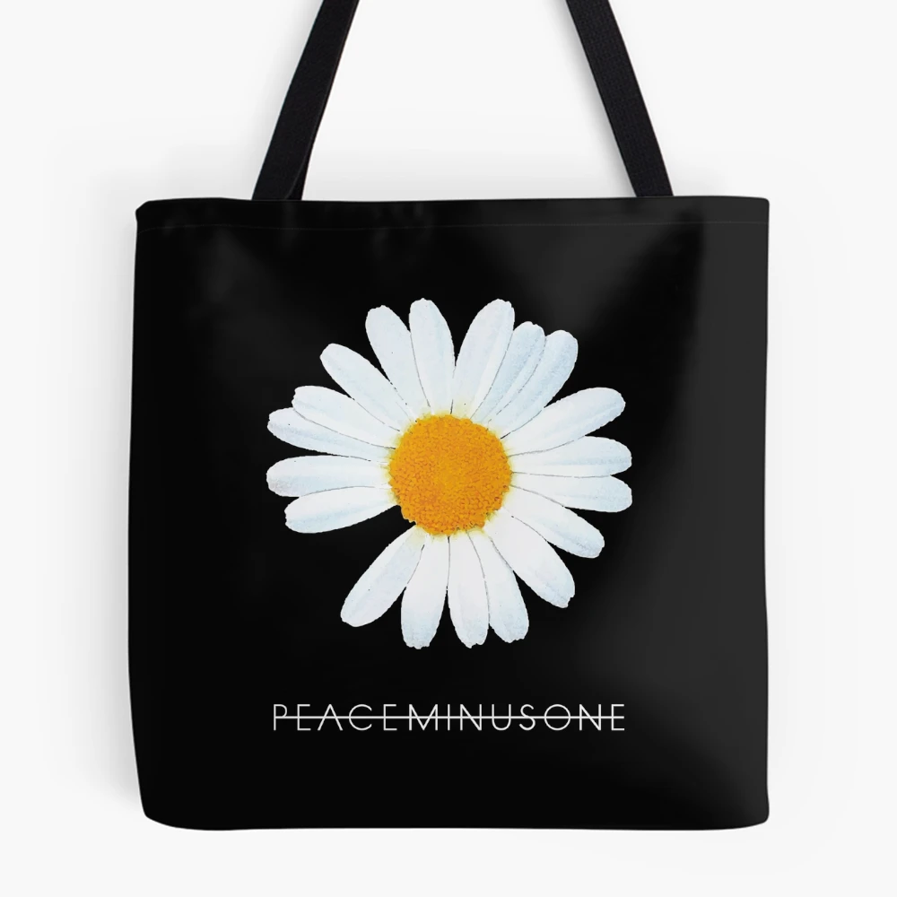 G-Dragon Peaceminusone Daisy Flower (Ania Mardrosyan)