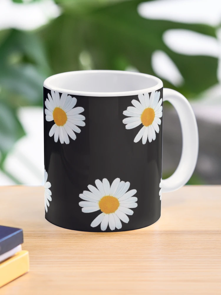 G-Dragon Peaceminusone Daisy Flower Pattern (Ania Mardrosyan