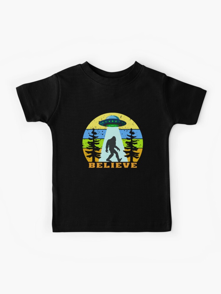 Alien T Shirt Alien Shirts Bigfoot UFO Shirt
