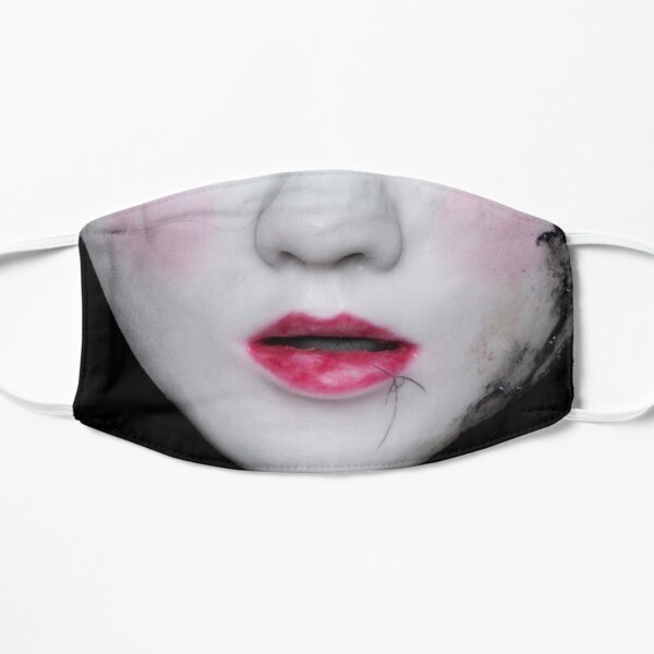 Dollface Flat Mask
