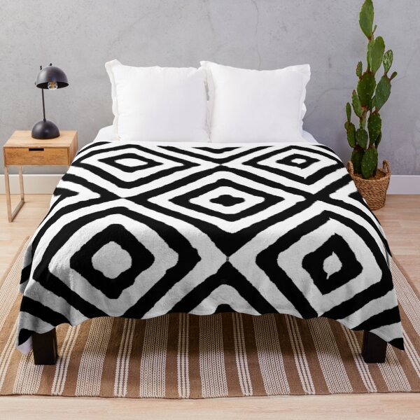 BLACK AND WHITE GEOMETRIC DIAMONDS PATTERN BY OZCUSHIONSTOO Throw Blanket