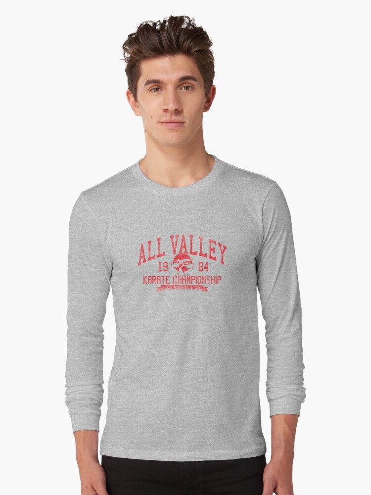 Aperçu 1 sur 5. T-shirt manches longues avec l'œuvre Championnat de karaté All Valley 1984 créée et vendue par RockApparel.