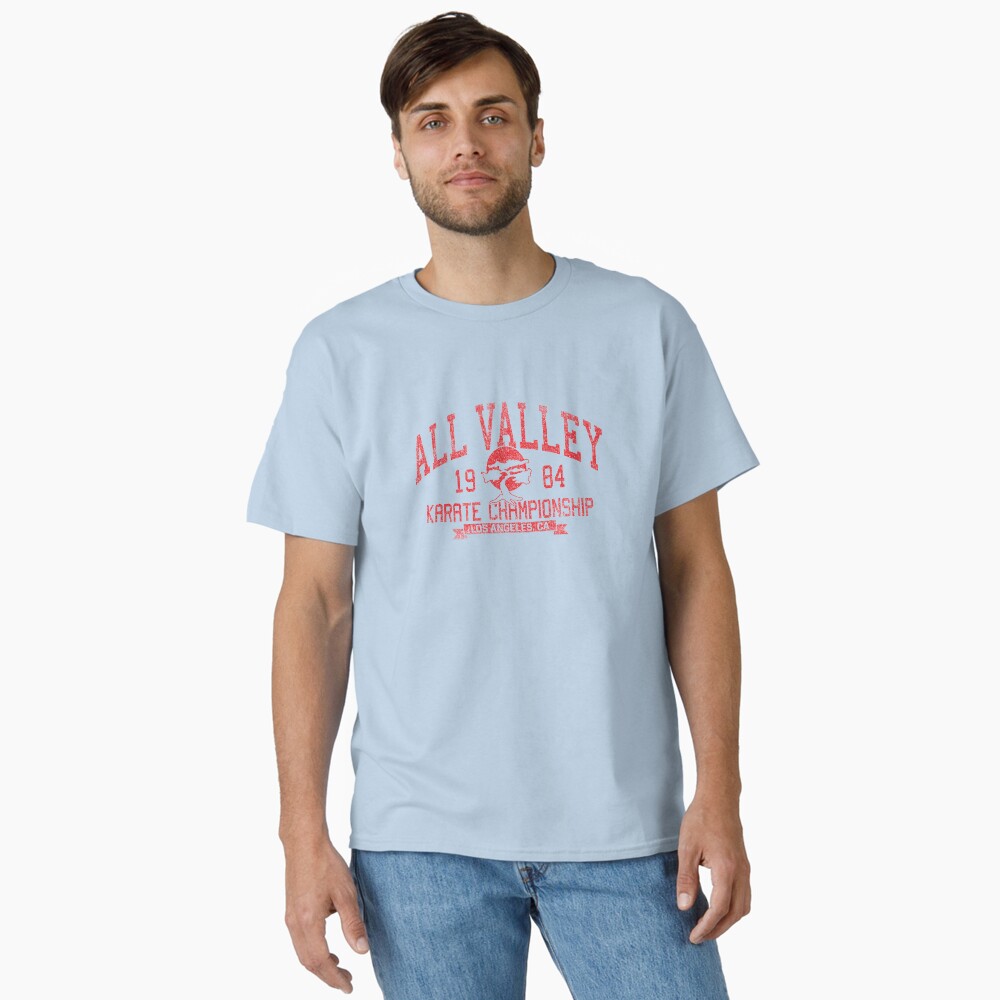 Aperçu de l'œuvre T-shirt classique créée et vendue par RockApparel.