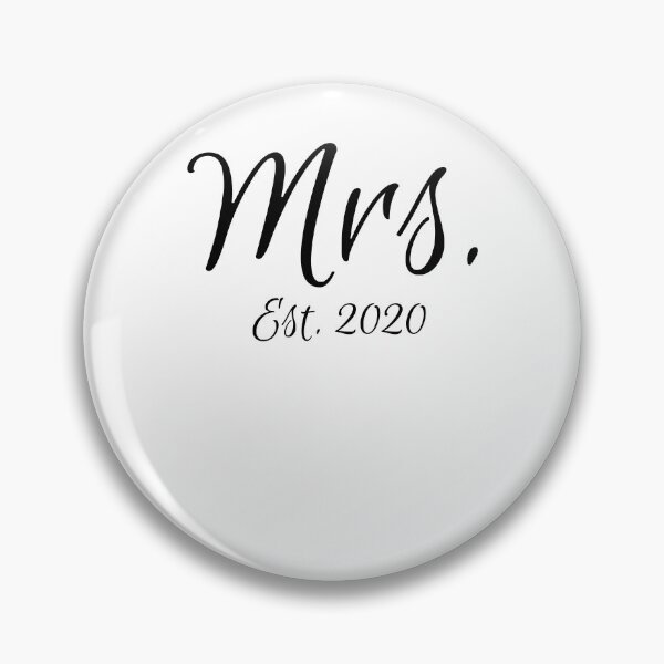 Artikelvorschau, Cute Calligraphy Mrs. Est. 2020 Matching Bride & Groom Gifts entworfen und verkauft von TNDesignStudio.