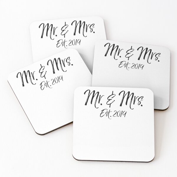 Artikelvorschau, Mr. & Mrs. Est. 2019 Matching Bride & Groom Gifts entworfen und verkauft von TNDesignStudio.