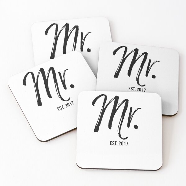Artikelvorschau, Mr. Est. 2017 Matching Bride & Groom Gifts entworfen und verkauft von TNDesignStudio.