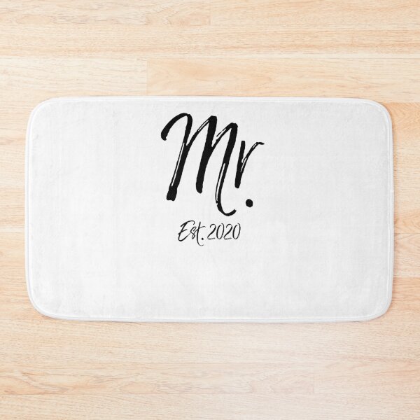 Artikelvorschau, Mr. Est. 2020 Matching Bride & Groom Gifts entworfen und verkauft von TNDesignStudio.
