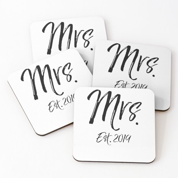 Artikelvorschau, Wedding Anniversary Mrs. Est. 2019 Matching Bride & Groom Gifts entworfen und verkauft von TNDesignStudio.