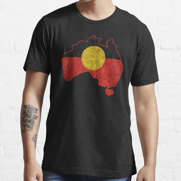 # 3 Bandera aborigen angustiada Camiseta esencial