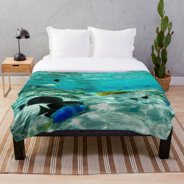 Aperçu de l'œuvre Océan et poissons cristallins créée et vendue par FoosDesigns.