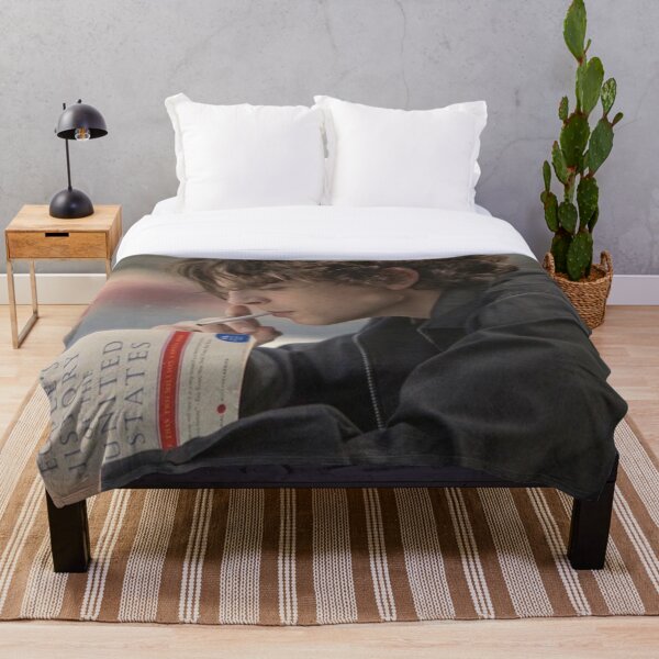 lady bird Throw Blanket