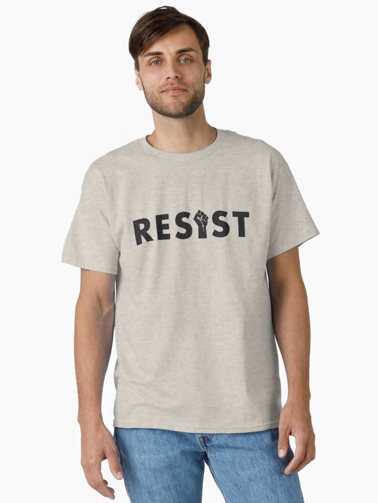 Thumbnail 1 von 7, Classic T-Shirt, Widerstand leisten (Faust) designt und verkauft von kounterpropos.