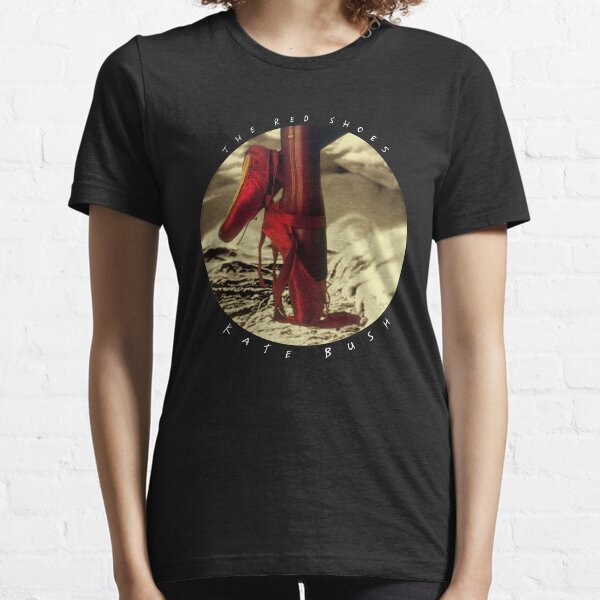 Souliers rouges T-shirt essentiel