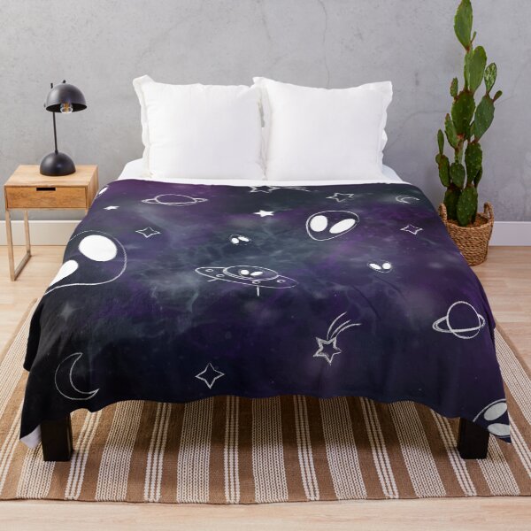 Item preview, Diseño de tiza linda alienígena espacial designed and sold by CarnageC.