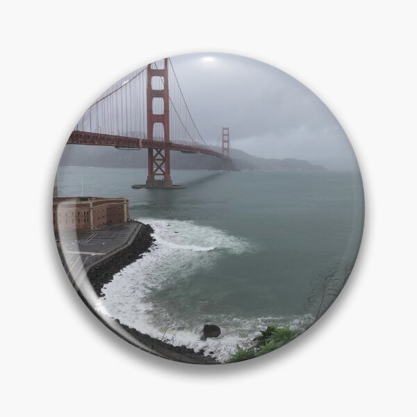 Artikelvorschau, Golden Gate Bridge im Nebel entworfen und verkauft von ColibriDesigns.