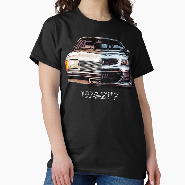 Vista previa del artículo con la obra «RIP Holden Commodore», diseñado y vendido por Andmaj.