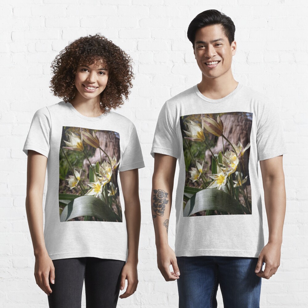 Artikel-Vorschau von Essential T-Shirt, designt und verkauft von Gourmetkater.