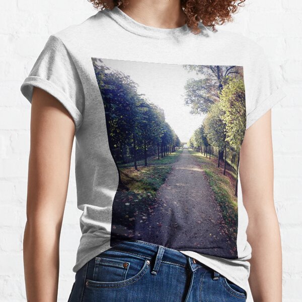 Avenue in the park Classic T-Shirt