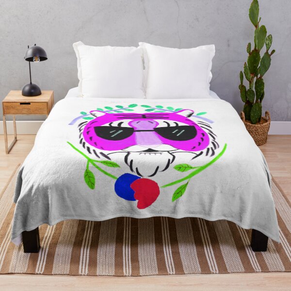 Item preview, Tigerhead and flowers (fuschia) designed and sold by LiceaGand.
