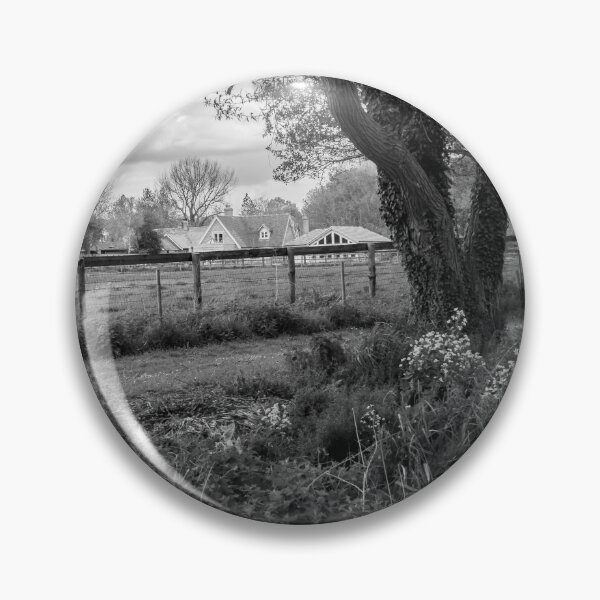Artikelvorschau, The woodland path in rural Norfolk, UK entworfen und verkauft von yackers1.