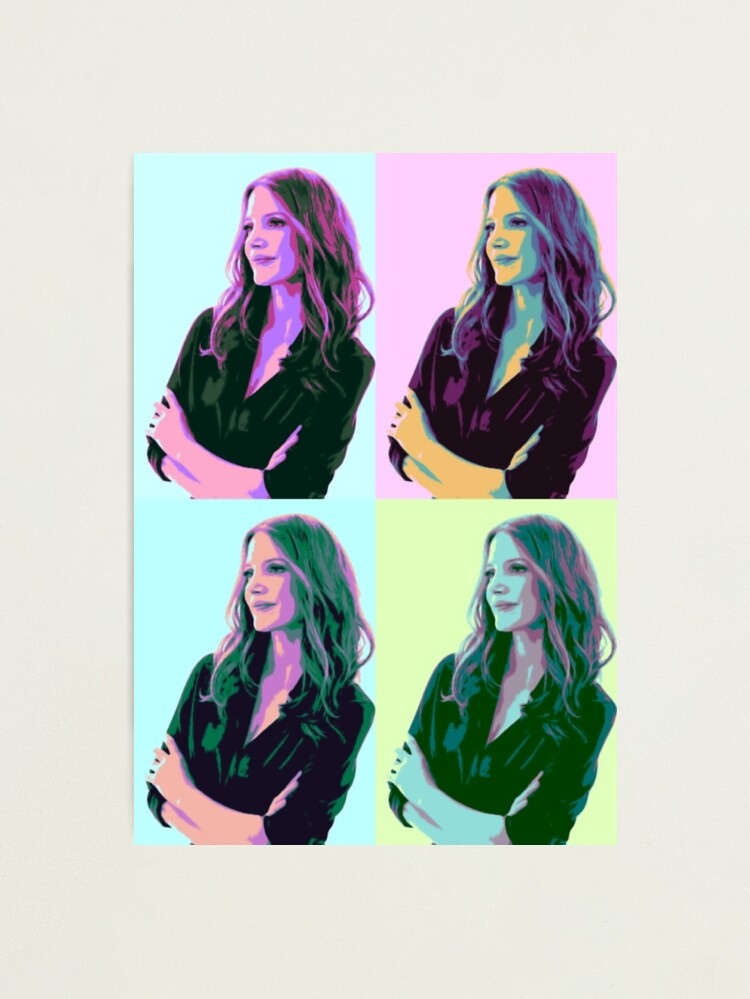 Aperçu 1 sur 3. Impression photo avec l'œuvre Jessica Chastain Pop Art créée et vendue par HarryBull.