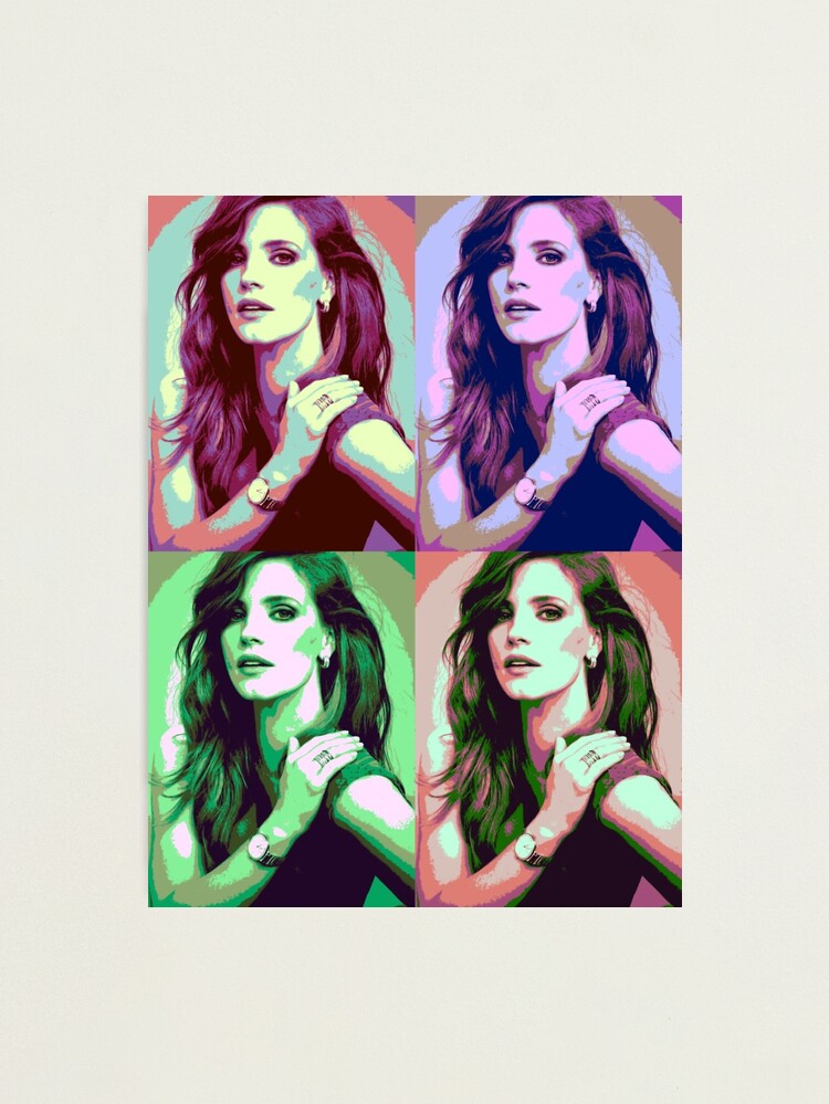 Aperçu 1 sur 3. Impression photo avec l'œuvre Jessica Chastain Pop Art créée et vendue par HarryBull.