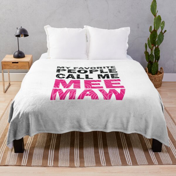Item preview, Mi gente favorita me llama Meemaw designed and sold by TheMattDesigns.