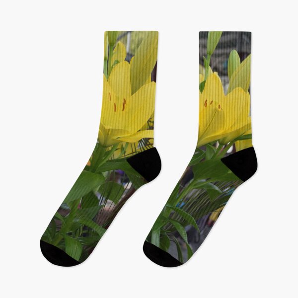 Artikelvorschau, Yellow Lily entworfen und verkauft von Linnys-Designs.